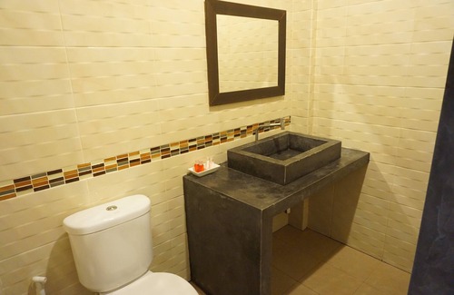 Ranong Hotel | Top-Rated Ploenjai Hotel Ranong with Family-Friendly Amenities