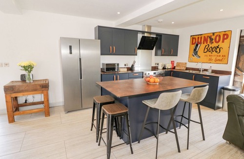 Huntley Cottage | Discover PLOUGH SHARE: Pet-Friendly Cottage in Huntley