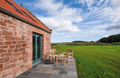 Haddington Cottage | PLOUGHMAN'S BOTHY AT PAPPLE STEADING - A cosy rural bolthole for 2 close to East Lothian's outstandi