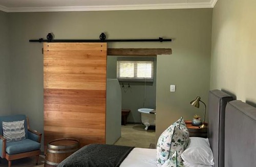 Ohrigstad House | Cozy Ploughman’s Rest: Pet-Friendly Retreat with High Ratings