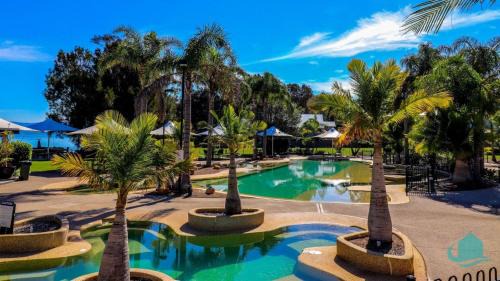 Cams Wharf Villa | Discover Plover Executive Deluxe Villa 25 - Family-Friendly Getaway