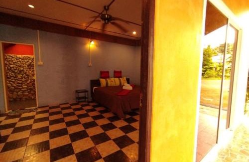 Bai Lan Resort | Discover Ploy Inn Koh Chang - A Budget-Friendly Retreat