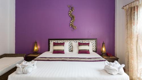 Bangkok Resort | Cozy PloyKhumThong Boutique Resort with Ocean Views
