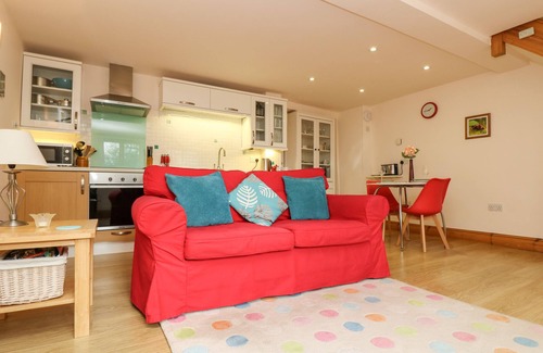 Yeoford Cottage | Plum Cottage: A Romantic Getaway in Crediton
