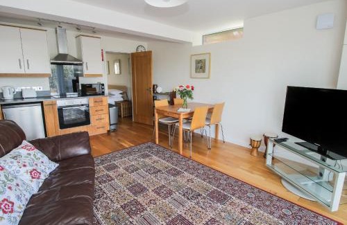 Longford Apartment | Plum Hill Apartment: Family and Pet-Friendly Retreat