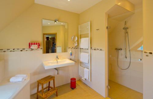 Bad Harzburg Hotel | Scenic Plumbohms Aussichtsreich: Oceanfront & Pet Friendly