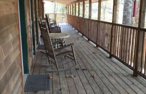 Newland House | Ocean View Studio at Plumtree Mountain Retreat - 9.6 Rated