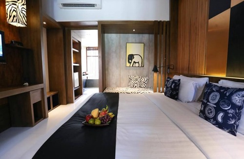 Lamai Resort | Indulge in Plunge Pool Suite 15 with Spa and Hot Tub