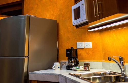 Centro Apartment | Inviting Studio with Plunge Pool & Netflix, 9.4/10 Rated