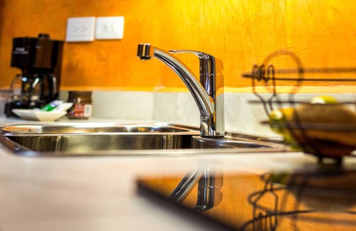Centro Apartment | Inviting Studio with Plunge Pool & Netflix, 9.4/10 Rated