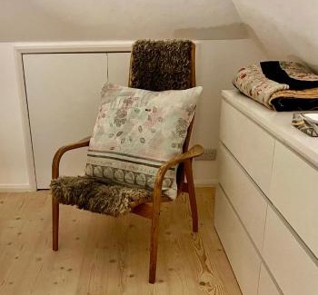 Lydd-on-Sea Bed & Breakfast | Family-Friendly Retreat at Pluto House with Great Reviews