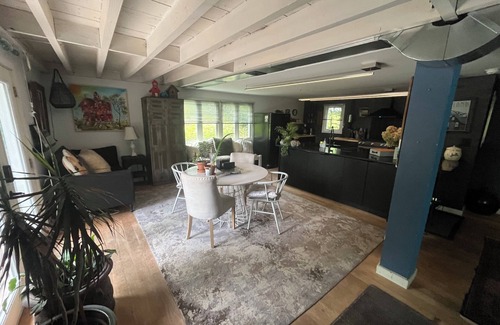 Port Ewen House | Pluto's Retreat - A welcoming 3-bedroom house in Kingston