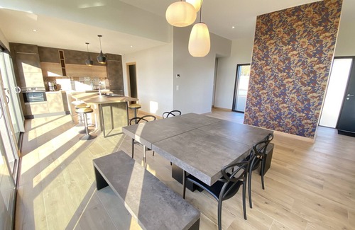 Plouarzel House | Guest Rated: 10/10 Coastal Retreat with Pool & Spa