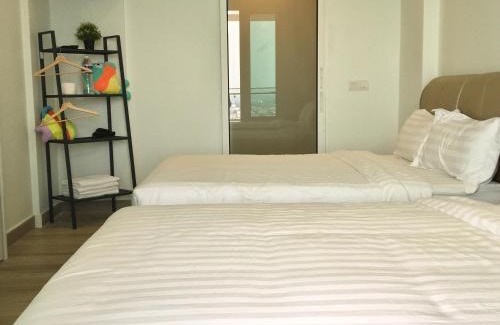 Taman Jubilee House | Spacious PM Octagon Ipoh Duplex Suite with Pool & Family Fun