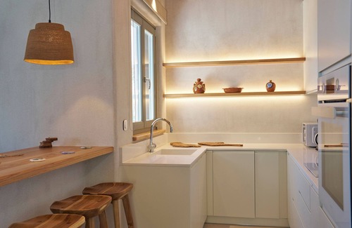 Skopelos Town House | Pnoé Residence