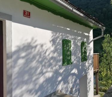 Tolmin House | Medvejke: Family-Friendly Retreat with 9/10 Guest Rating