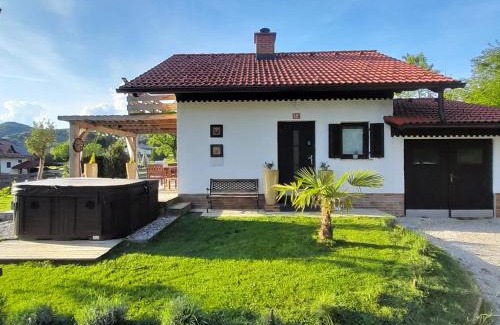 Spodnja Polskava House | Inviting Retreat at Počitniška hiška pri Lipi with Ocean Views