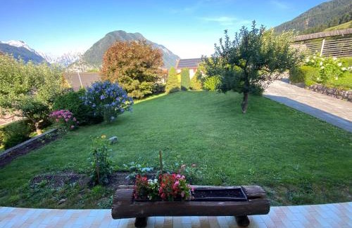 Dovje Apartment | Family-Friendly Retreat at Počitniško stanovanje ZALAR