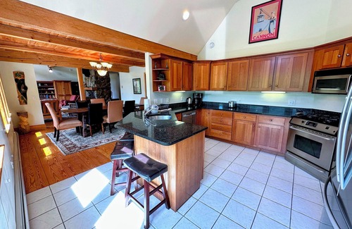 Franconia House | Guest Rated 10/10: PO Private Home with Patio & Fire Pit