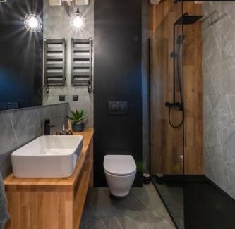 Stare Jablonki House | Enchanting Lakeside Retreat: Family-Friendly & Oceanview