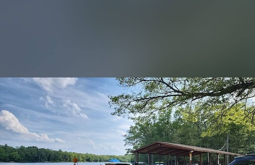 Pocono Mountain Lake House | Poconos Retreat