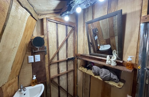 Poasito Hotel | Discover Poas Volcano Observatory Lodge & Glamping Experience