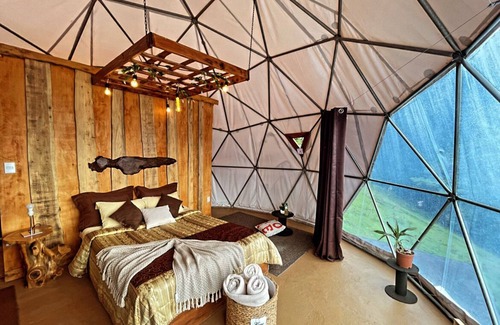 Poasito Hotel | Discover Poas Volcano Observatory Lodge & Glamping Experience