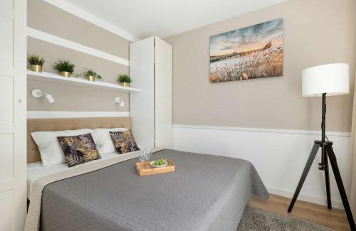 Pobierowo Apartment | Pobierowo Baltic Residence Apartment with Pool & Balcony by Noclegi Renters