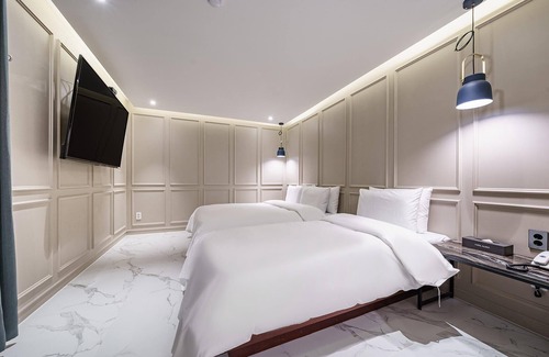 Pocheon Hotel | Eco-Friendly Stay at Pocheo Alma with Breakfast & Hot Tub