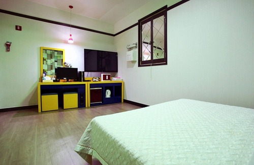 Pocheon Hotel | Eco-Friendly Stay at Pocheon Jasmine with Breakfast Included