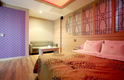 Pocheon Hotel | Eco-Friendly Retreat at Pocheon Mu - Rated 10/10 by Guests