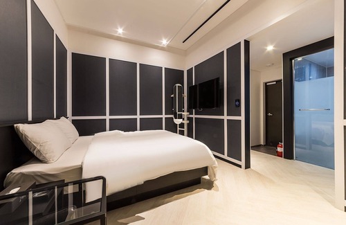 Uijeongbu Hotel | Eco-Friendly Pocheon Reading You Self Check-in Motel