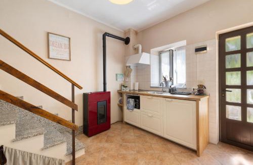 Osiglia House | Pet-Friendly Pocket House: Highly Rated Family Retreat
