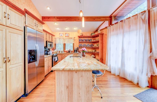 Tafton House | Inviting Pocono Chalet with Heated Pool, Sauna & Game Room