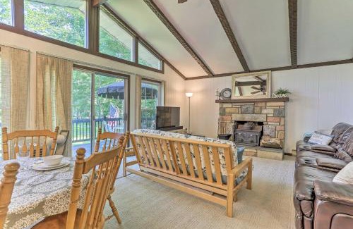 Pocono Lake House | Pocono Lake House - Steps from Beautiful Arrowhead Lake!