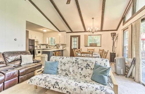 Pocono Lake House | Pocono Lake House - Steps from Beautiful Arrowhead Lake!