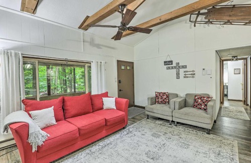 Pocono Lake House | Relaxing Pocono Lake Cabin with Pool and Hot Tub Amenities