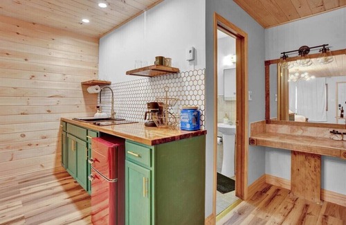Canadensis House | Modern Pocono Retreat with Firepits & Pet-Friendly Options