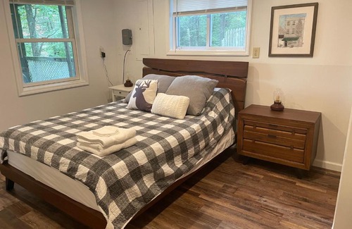 Long Pond House | Cozy Poconos Lake House Steps from Ski Resort