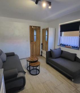 Bobrka Apartment | Family-Friendly Retreat at Pod Chmurką with Kitchen Access