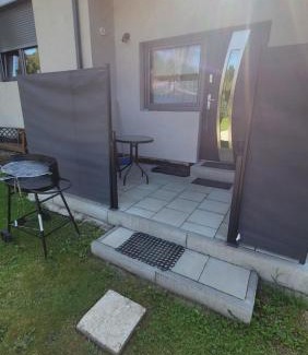 Bobrka Apartment | Family-Friendly Retreat at Pod Chmurką with Kitchen Access