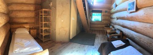 Trzebiechow Hotel | Pet-Friendly Haven at Pod Koziorożcami with Breakfast