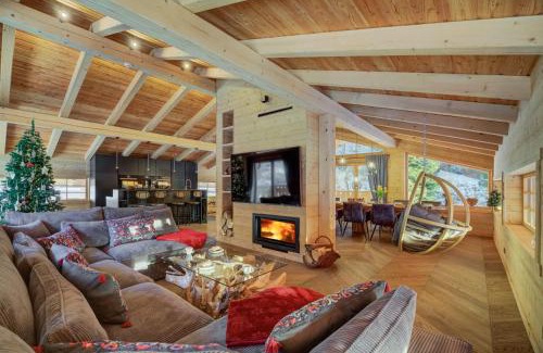 Krynica-Zdroj Ski Chalet | Unwind at Pod Lasem: 4-Star Retreat with Private Pool