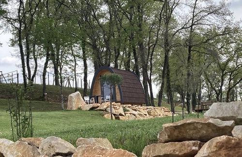 Chazelles Ski Chalet | Inviting Nature and Discovery Pod with Family-Friendly Amenities
