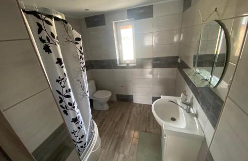 Adamow House | Guest Rated 9.3: Family & Pet-Friendly at Pod Szyszkami