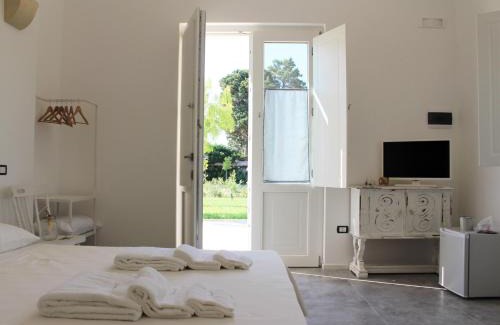 Otranto House | Guest Rated 10/10 at Podere 43 Charme B&B with Pool