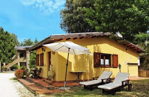 Ramazzano Villa | Charming Podere Caldaruccio La Pineta Cottage in Umbertide