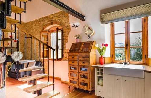 Greve in Chianti House | Relax at Podere Campriano Winery with Oceanfront Views