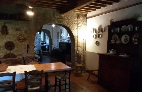 Guardistallo Villa | Relaxing Retreat at Podere con piscina Le Grascete II