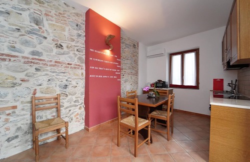 San Terenzo Monti Villa | Relax at PODERE DEI POETI: Infinity Pool & Ocean Views